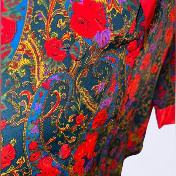 Victoria's Secret Red and Black Floral Robe Size Large Women’s - Picture 2 of 6